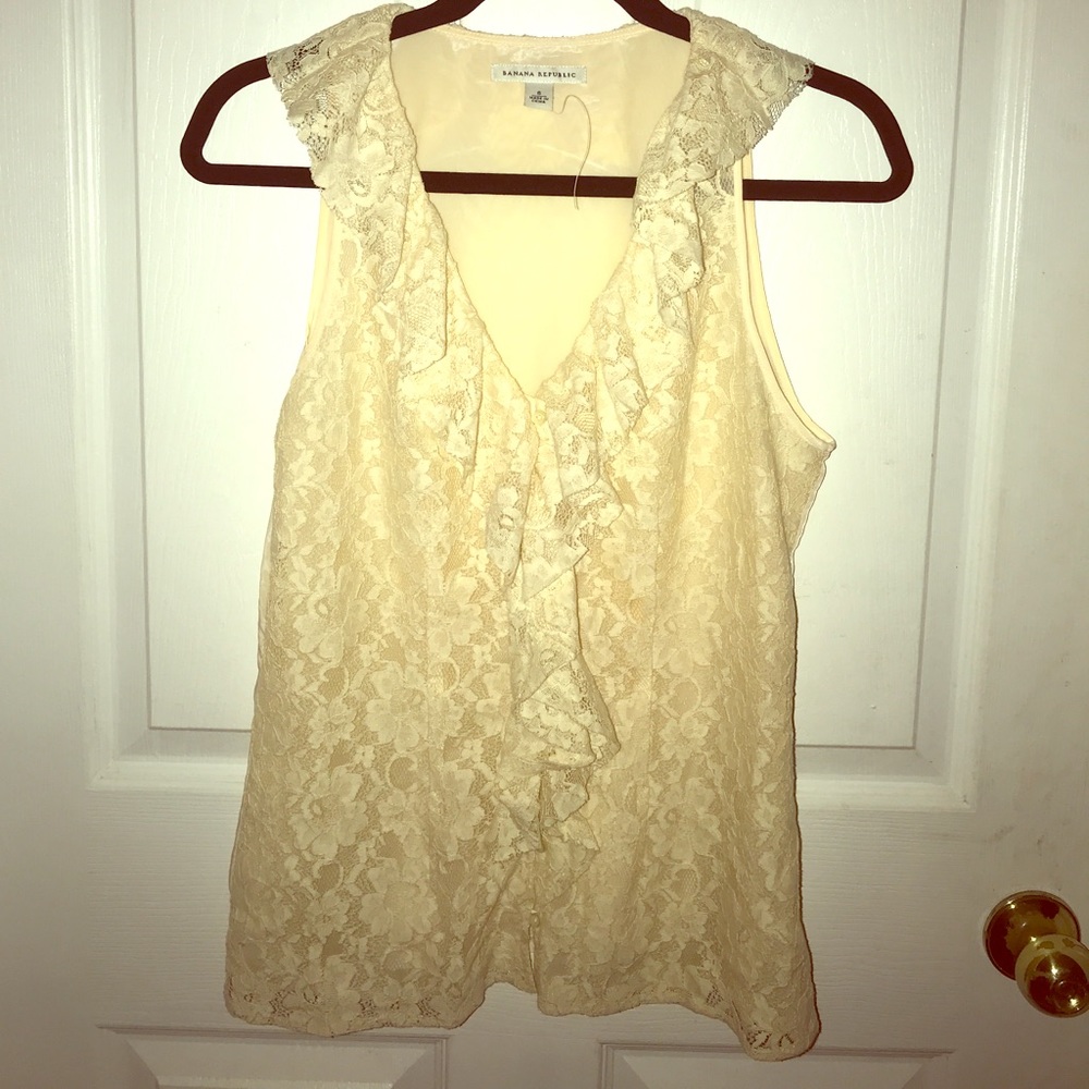 NWOT Banana Republic Ivory lace sleeveless blouse